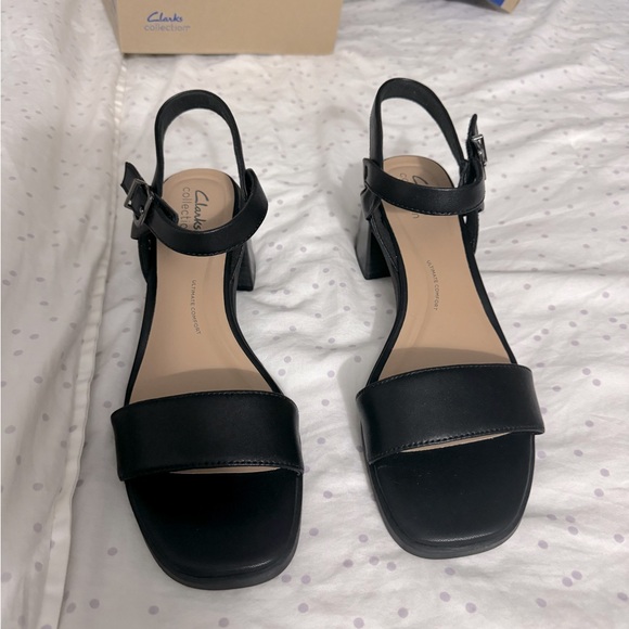 Brand New Clarks Jaylan Ray Sandals - Picture 1 of 5